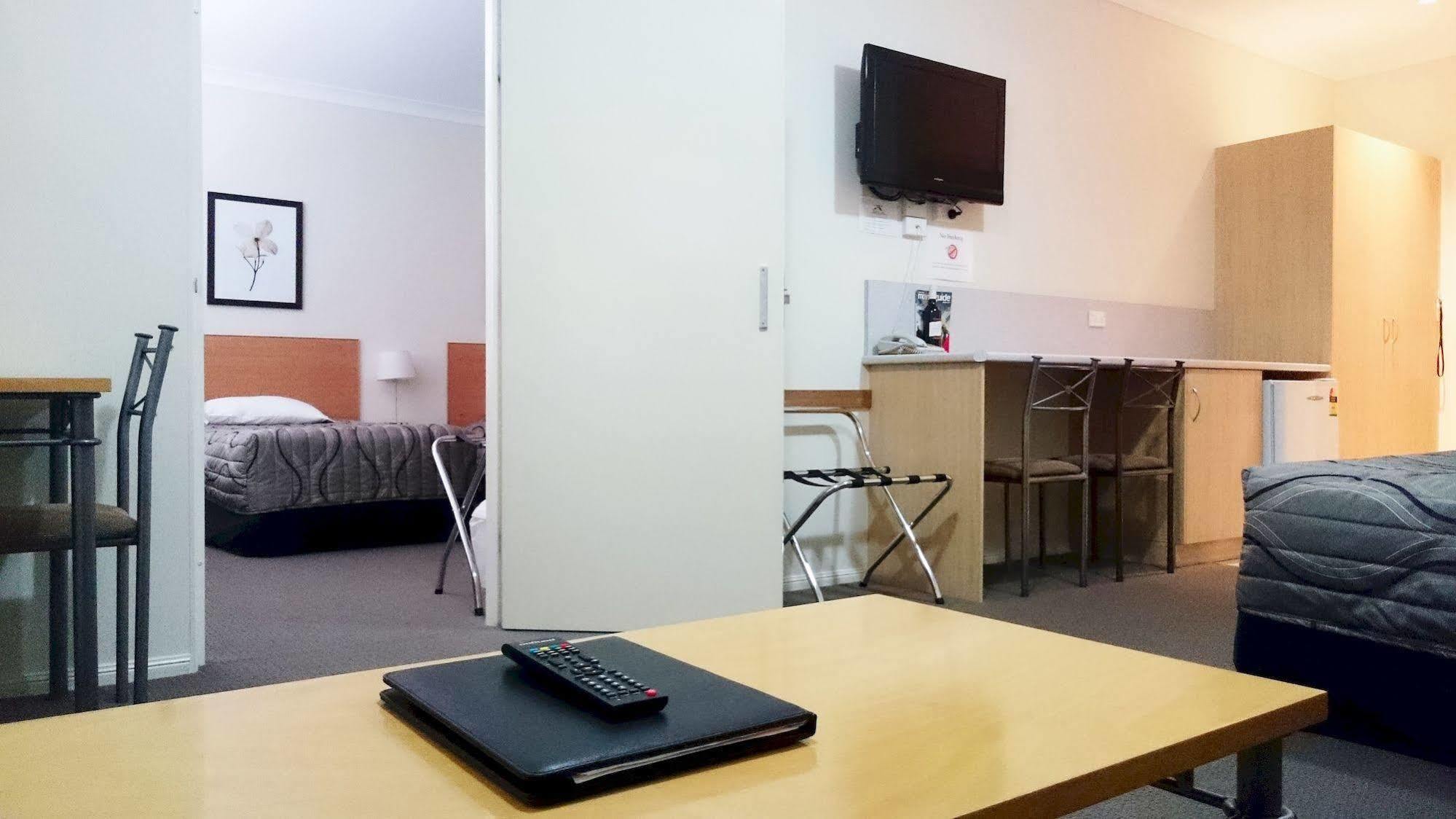 Country Roads Motor Inn Goondiwindi Eksteriør bilde